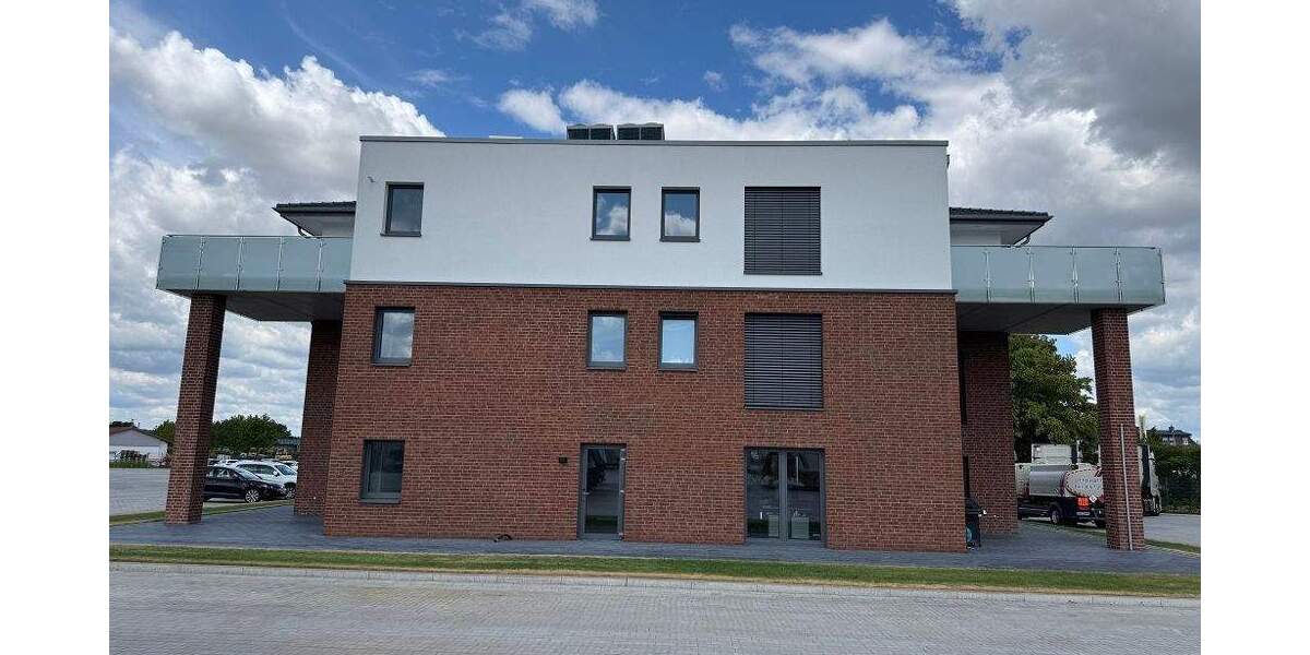 Gewerbeobjekt Lindhorst - 5 Zimmer, 207 m&sup2;, 2.200&euro; | Angebot:25681595