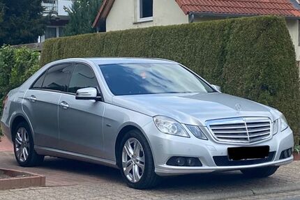Mercedes-Benz E 220 289.000 km 7.990 &euro; Stadthagen 31655