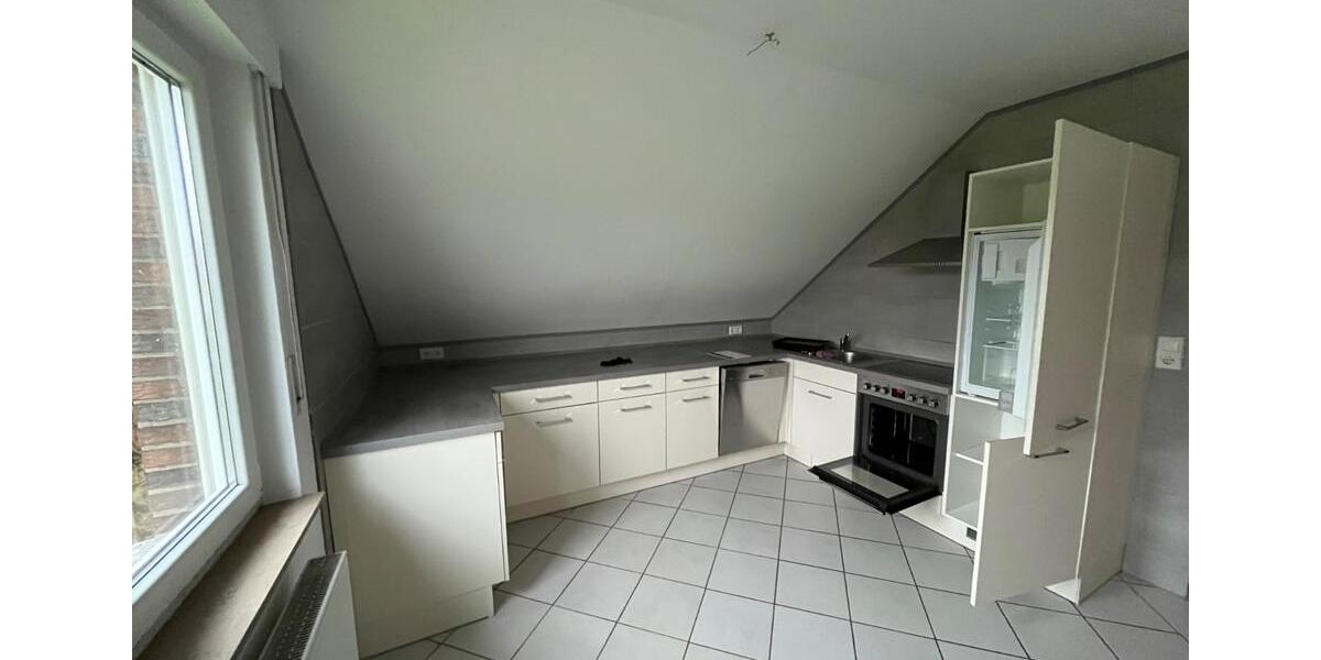 Dachgeschoßwohnung Porta Westfalica - 4 Zimmer, 85 m&sup2;, 670&euro; | Angebot:26621392
