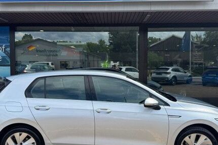 VW Golf 42.500 km 24.890 &euro; Hessisch Oldendorf 31840