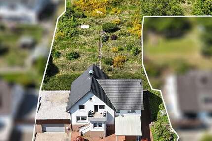 Haus Hiddenhausen - 8 Zimmer, 177 m&sup2;, 250.000&euro; | Angebot:25511266