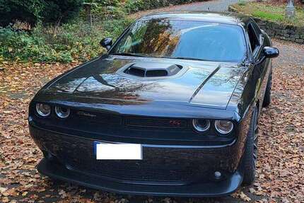 Dodge Challenger 58.000 km 36.999 &euro; Kalletal 32689
