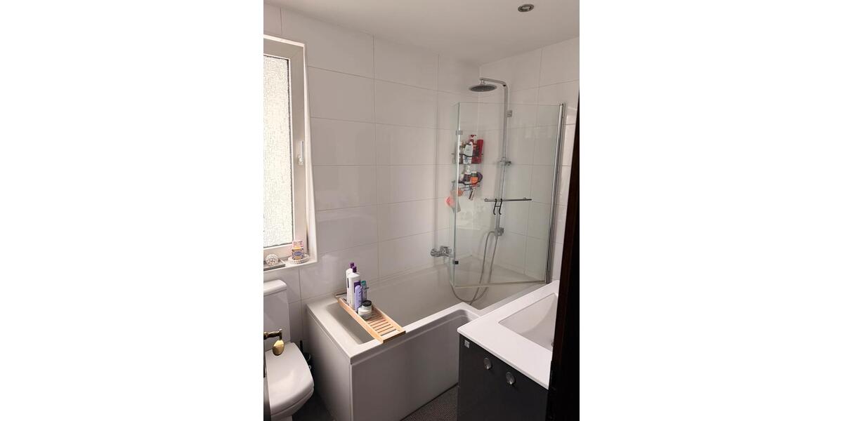 Etagenwohnung Rinteln - 3 Zimmer, 90 m&sup2;, 1.000&euro; | Angebot:25961105