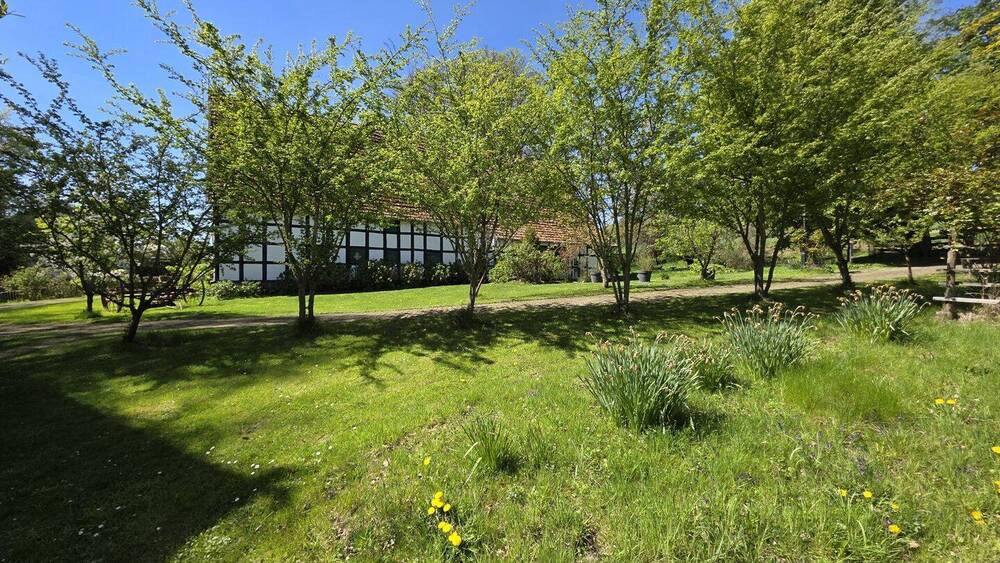 Bauernhaus, Landhaus Hüllhorst / Oberbauerschaft Oberbauerschaft - 4 Zimmer, 350 m&sup2;, 365.000&euro; | Angebot:26694848