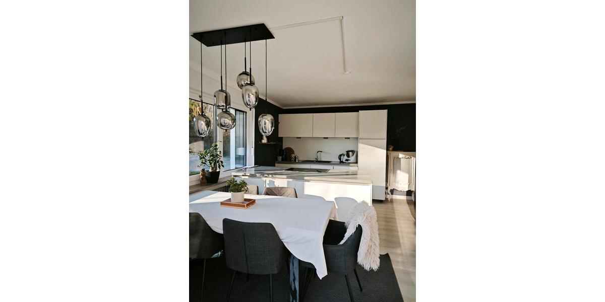 Mehrfamilienhaus, Wohnhaus Kalletal - 6 Zimmer, 180 m&sup2;, 350.000&euro; | Angebot:25332070