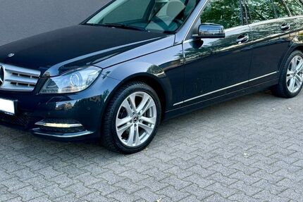 Mercedes-Benz C 250 137.000 km 12.500 &euro; Herford 32049
