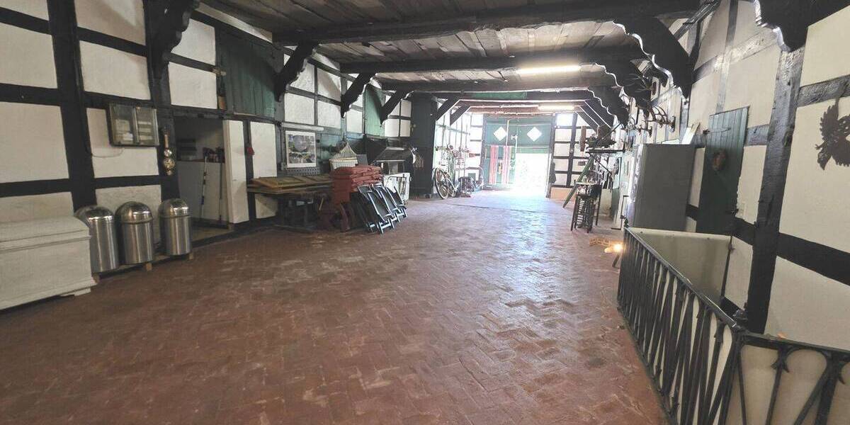 Bauernhaus, Landhaus Hüllhorst / Oberbauerschaft Oberbauerschaft - 4 Zimmer, 350 m&sup2;, 365.000&euro; | Angebot:26694848