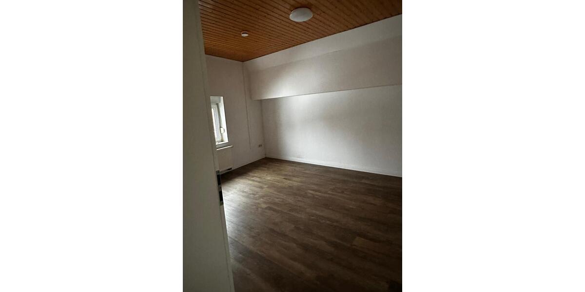 Etagenwohnung Extertal - 2 Zimmer, 65 m&sup2;, 335&euro; | Angebot:25308640