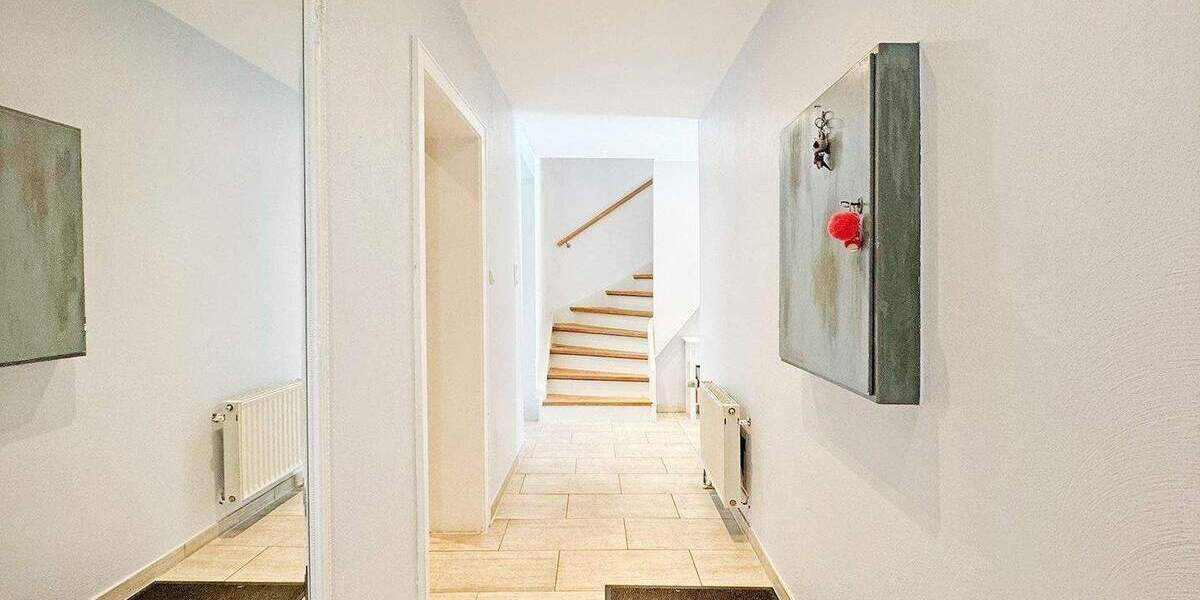 Einfamilienhaus Rinteln Todenmann - 5 Zimmer, 205 m&sup2;, 325.000&euro; | Angebot:25779554