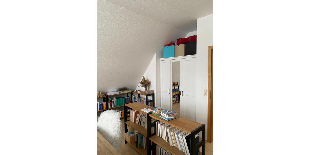 Dachgeschoßwohnung Lemgo - 3 Zimmer, 70 m&sup2;, 560&euro; | Angebot:25892914