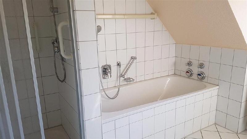 Dachgeschoßwohnung Bad Salzuflen - 2 Zimmer, 95 m&sup2;, 653&euro; | Angebot:24432437