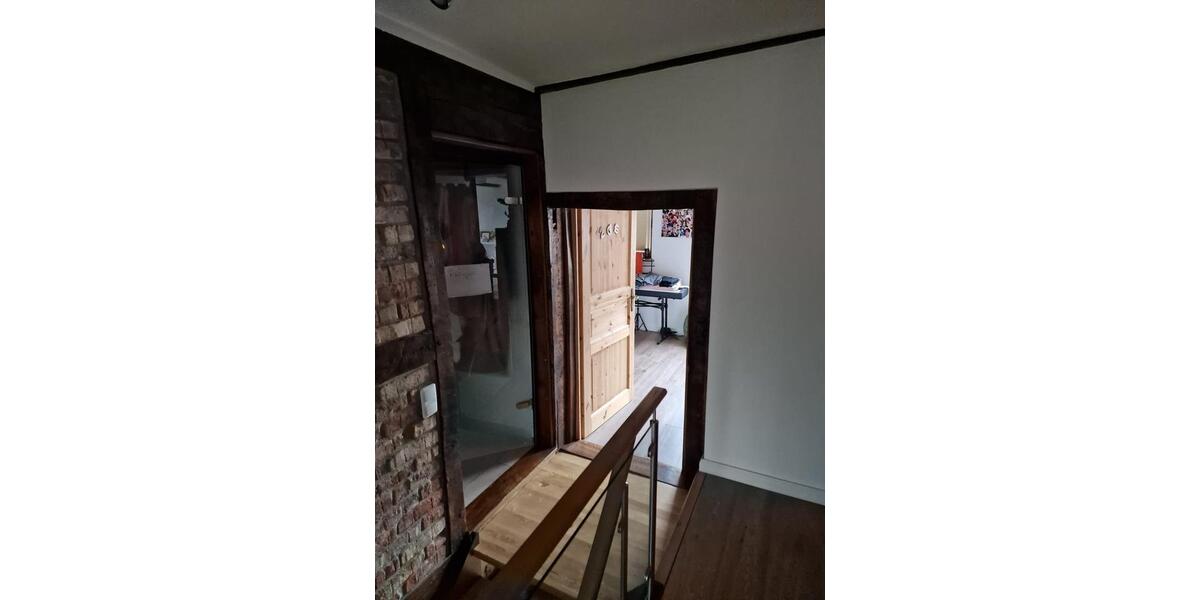 Einfamilienhaus Obernkirchen - 7 Zimmer, 144 m&sup2;, 270.000&euro; | Angebot:26626143