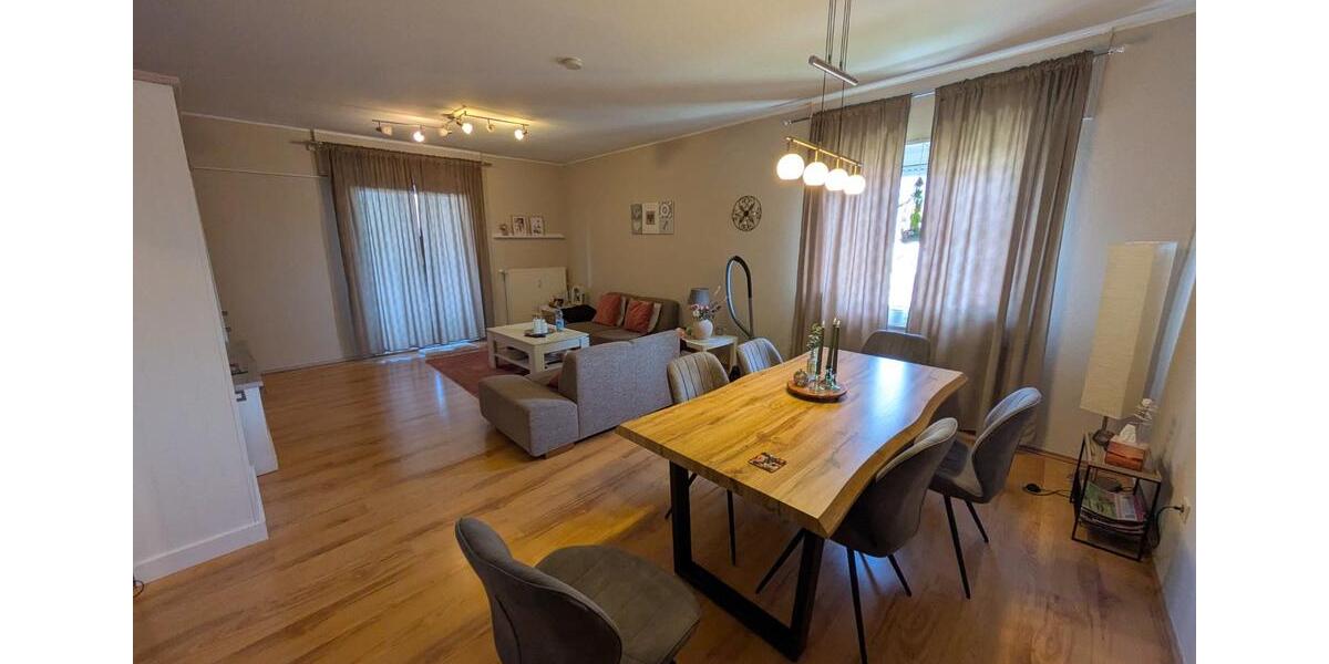 Etagenwohnung Herford Falkendiek - 6 Zimmer, 195 m&sup2;, 287.000&euro; | Angebot:26148864