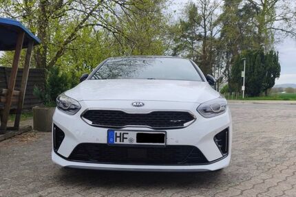 Kia ceed / Ceed 68.000 km 20.700 &euro; Herford 32051