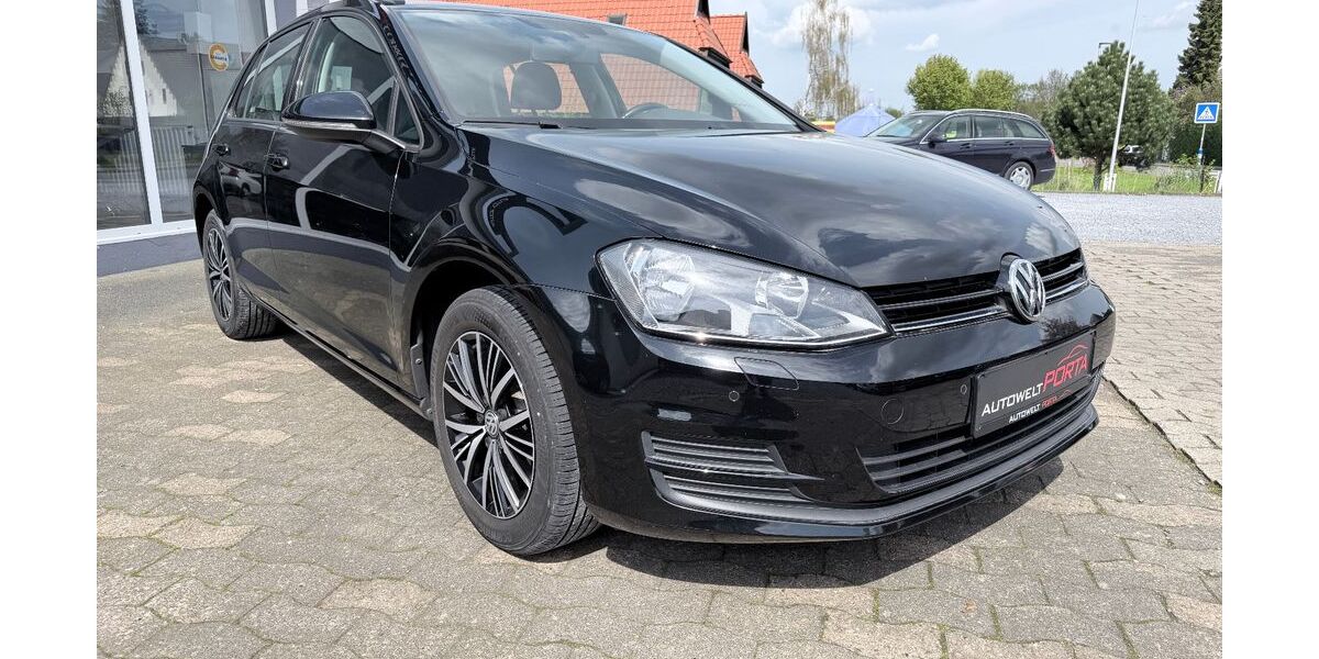 VW Golf 97.500 km 10.890 &euro; Porta Westfalica 32457