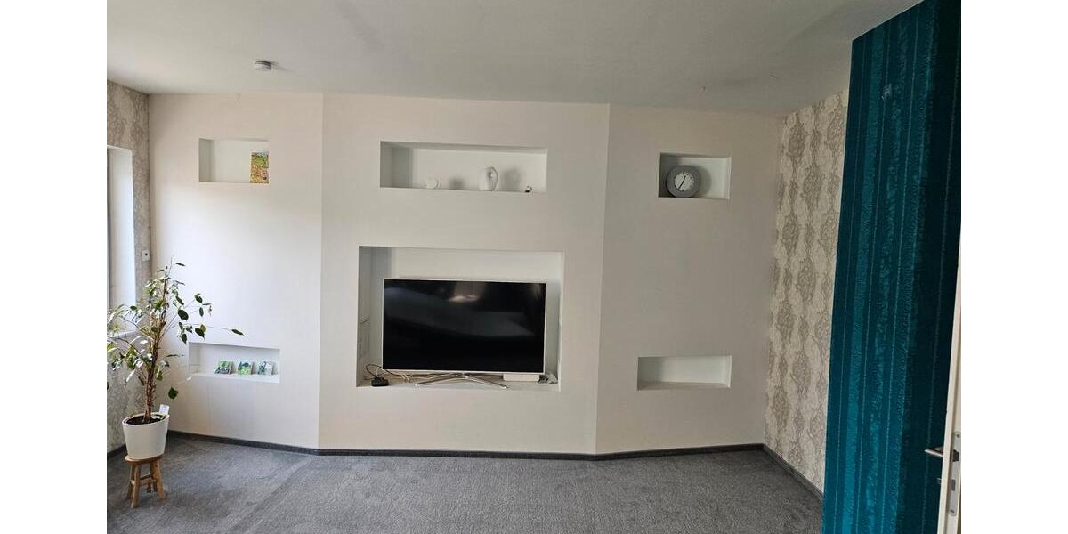 Einfamilienhaus Uchte - 11 Zimmer, 240 m&sup2;, 350.000&euro; | Angebot:26487375