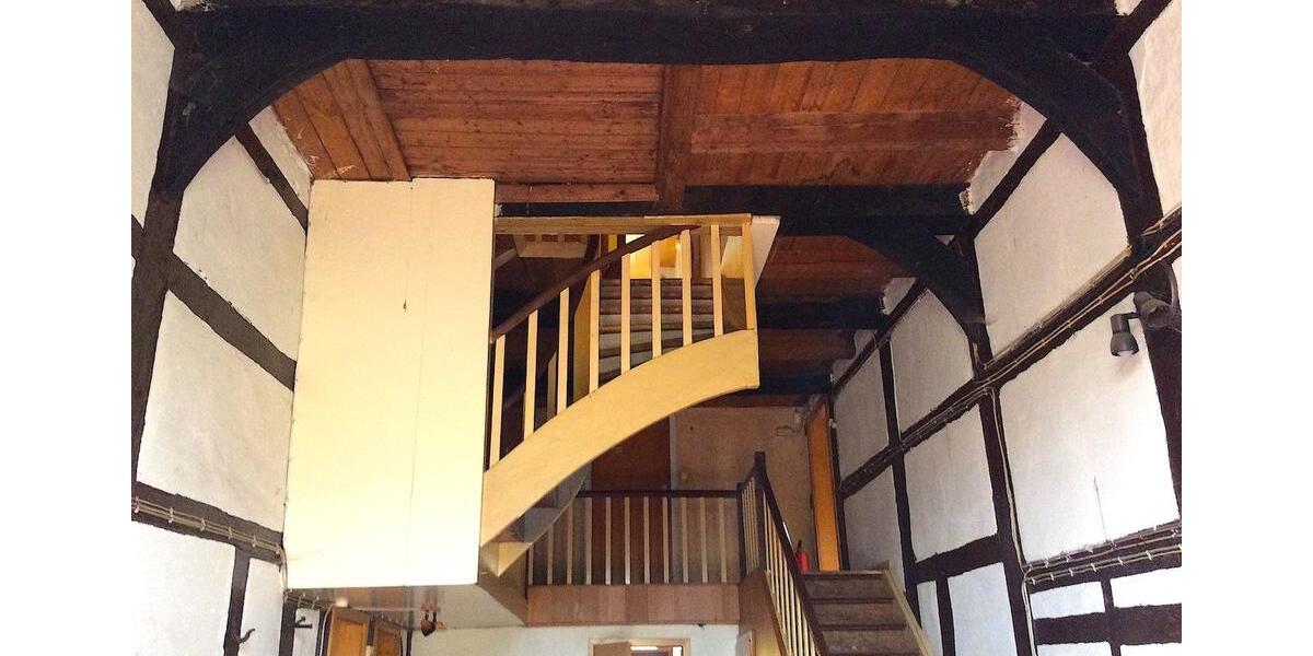 Einfamilienhaus Extertal - 10 Zimmer, 242 m&sup2;, 219.000&euro; | Angebot:26296392