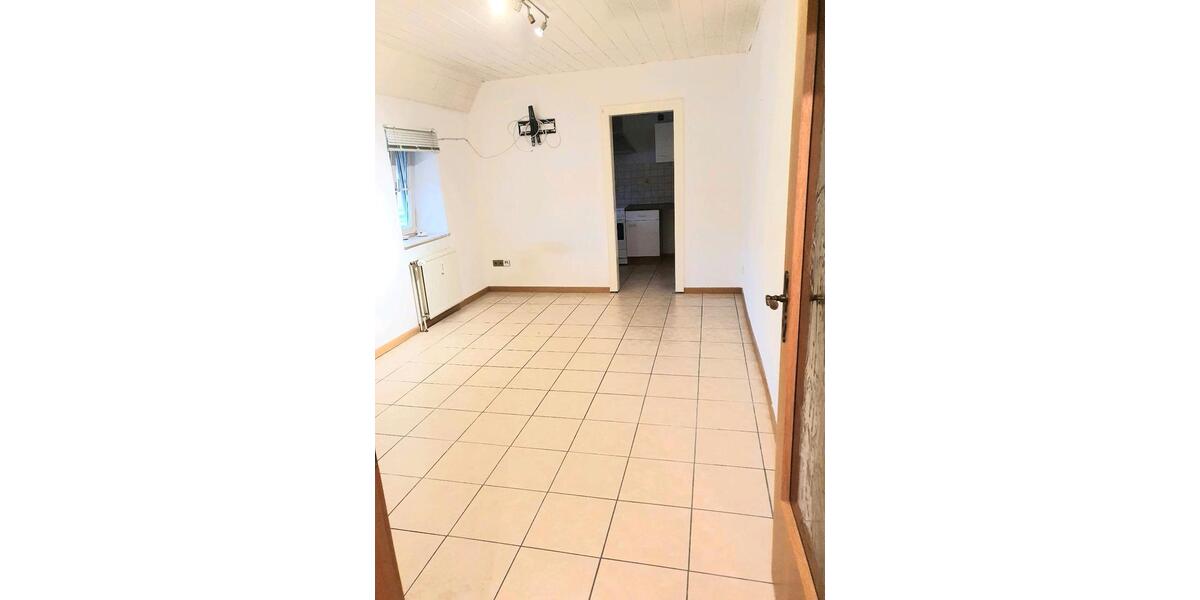 Etagenwohnung Lemgo - 1 Zimmer, 30 m&sup2;, 380&euro; | Angebot:25596595