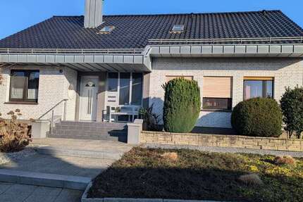 Haus Kirchlengern - 5 Zimmer, 150 m&sup2;, 340.000&euro; | Angebot:24606675