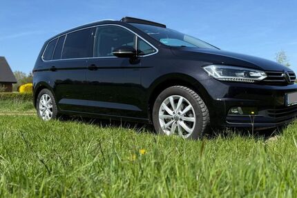 VW Touran 85.000 km 22.999 &euro; Vlotho 32602