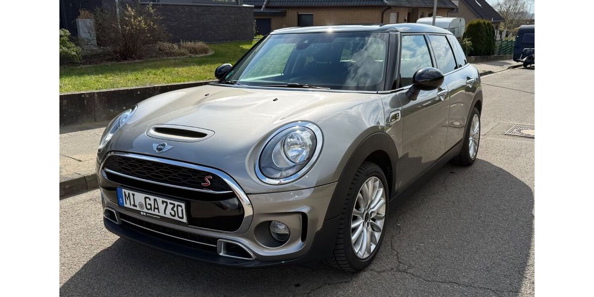 Mini Cooper S Clubman 79.287 km 18.499 &euro; Porta Westfalica 32457