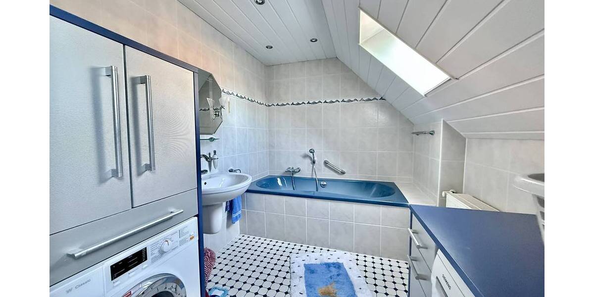 Mehrfamilienhaus, Wohnhaus Bad Oeynhausen Rehme - 8 Zimmer, 220 m&sup2;, 339.000&euro; | Angebot:25743796