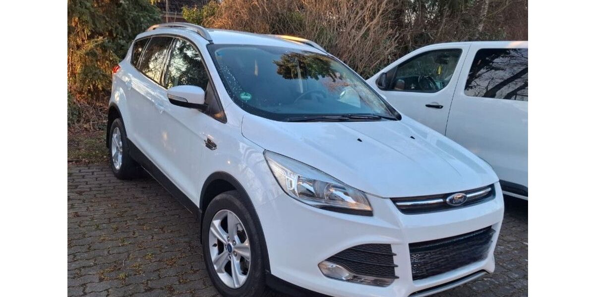 Ford Kuga 184.127 km 8.200 &euro; Herford 32049