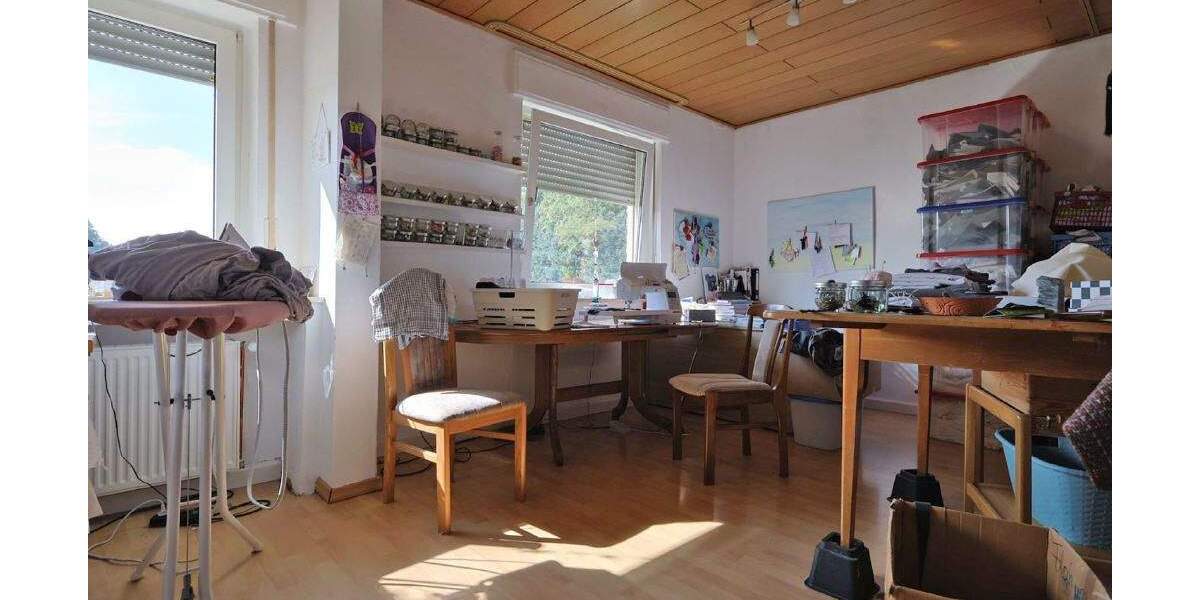 Einfamilienhaus Lübbecke Stockhausen - 8 Zimmer, 250 m&sup2;, 265.000&euro; | Angebot:25693510