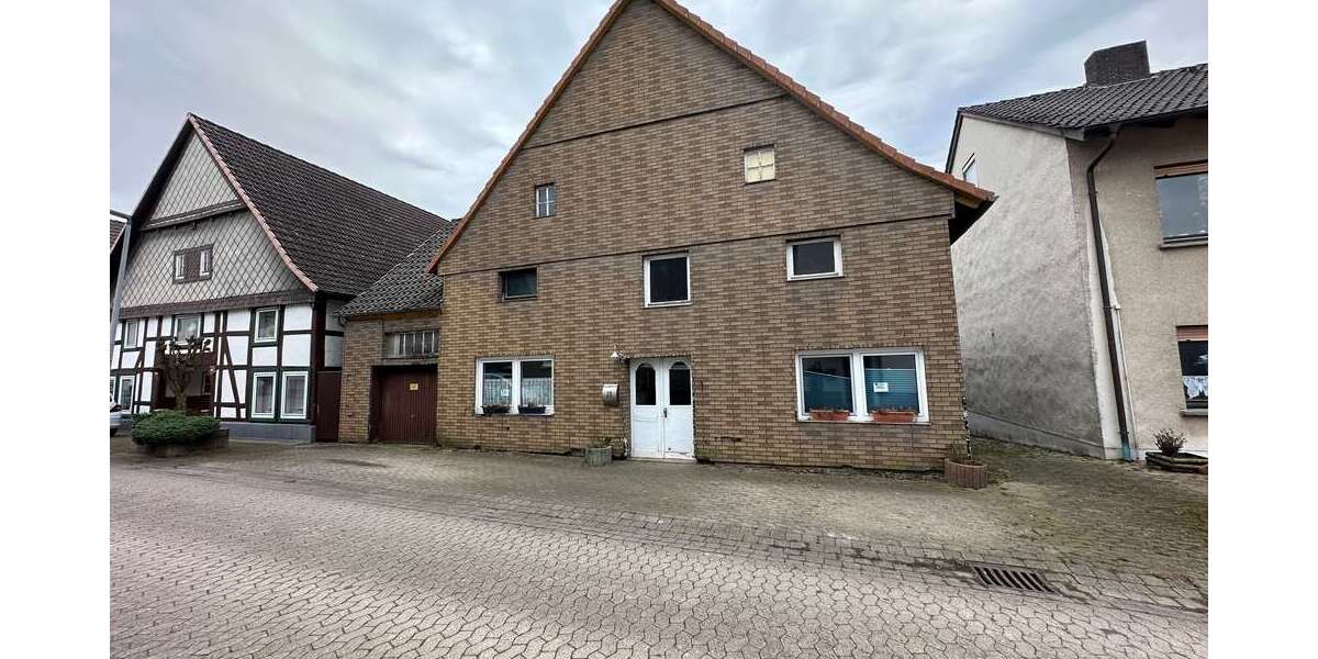 Einfamilienhaus Extertal - 7 Zimmer, 145 m&sup2;, 79.000&euro; | Angebot:25415633