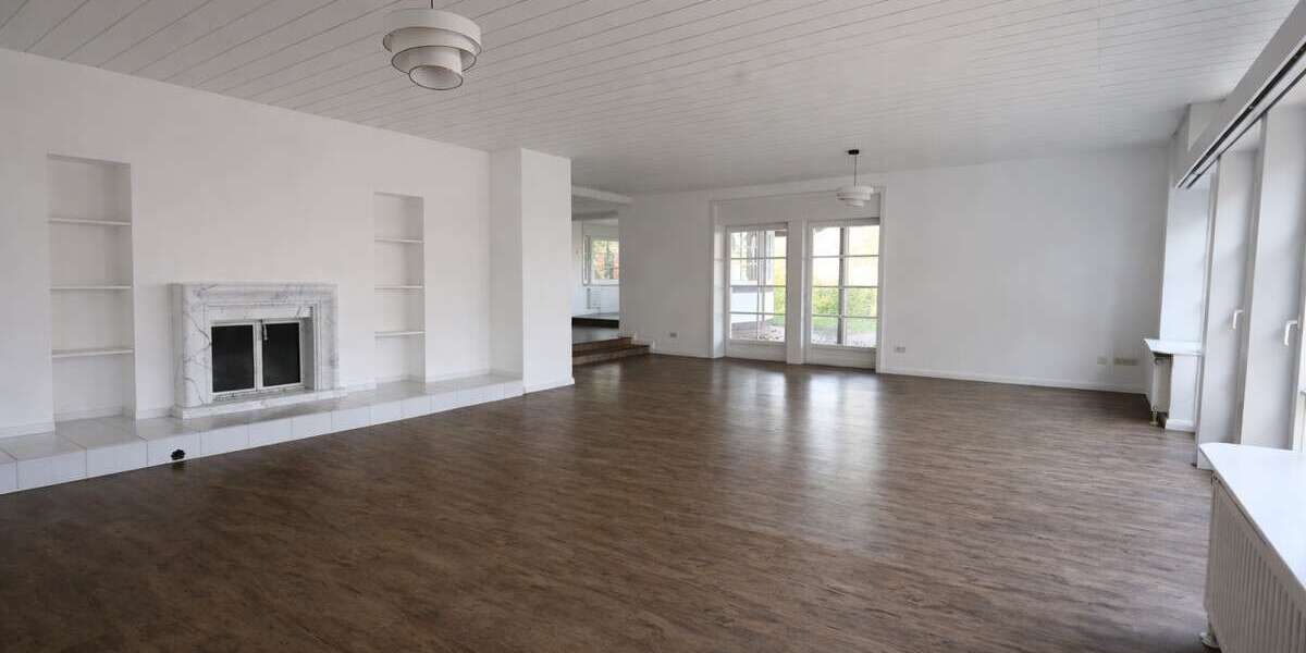 Exklusive Villa mit Wellnessbereich, Pool & großem Grundstück (inkl. Renovierung und neuem Dach) - Villa Hüllhorst | Angebot:27308745