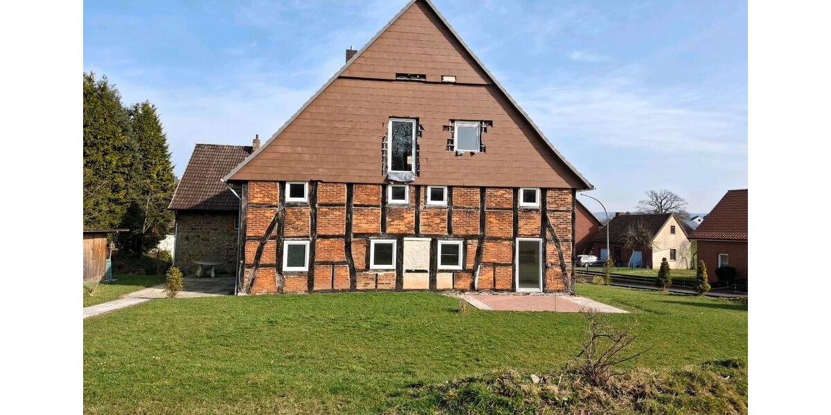 Einfamilienhaus Extertal - 6 Zimmer, 200 m&sup2;, 95.000&euro; | Angebot:25408054