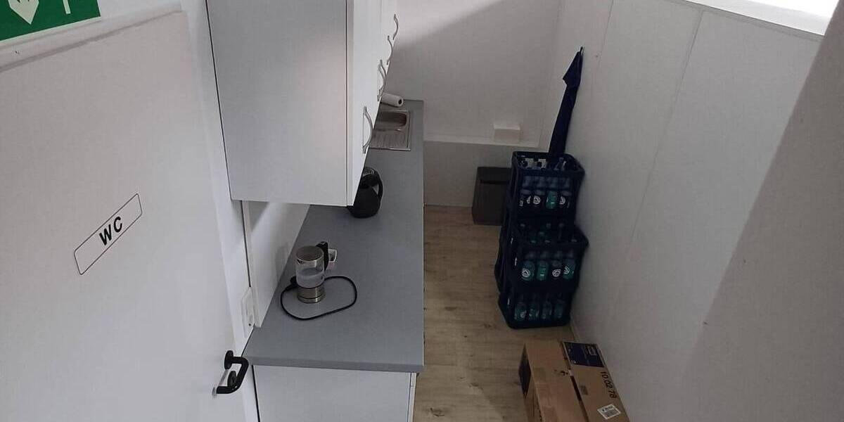 Gewerbeobjekt Lemgo - 5 Zimmer, 150 m&sup2;, 900&euro; | Angebot:25745554