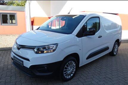 Toyota Proace City (Verso) 32.400 km 20.900 &euro; Warmsen 31606