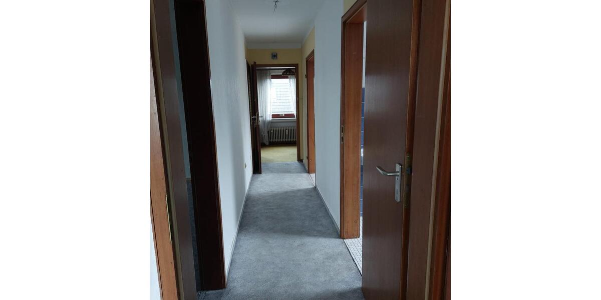 Einfamilienhaus Niedernwöhren - 6.5 Zimmer, 185 m&sup2;, 279.000&euro; | Angebot:24525616