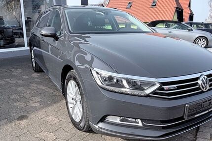 VW Passat Variant 165.000 km 16.890 &euro; Porta Westfalica 32457