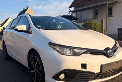 Toyota Auris 290.000 km 5.499 &euro; Minden 32429