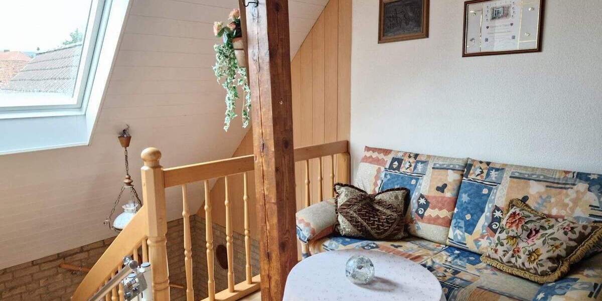 Einfamilienhaus Porta Westfalica Eisbergen - 8 Zimmer, 190 m&sup2;, 249.000&euro; | Angebot:25797141