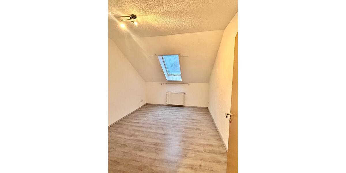 Einfamilienhaus Stadthagen - 7 Zimmer, 190 m&sup2;, 295.000&euro; | Angebot:24537141