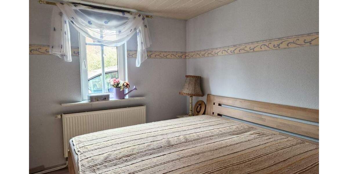 Einfamilienhaus Porta Westfalica Eisbergen - 8 Zimmer, 190 m&sup2;, 249.000&euro; | Angebot:25797141