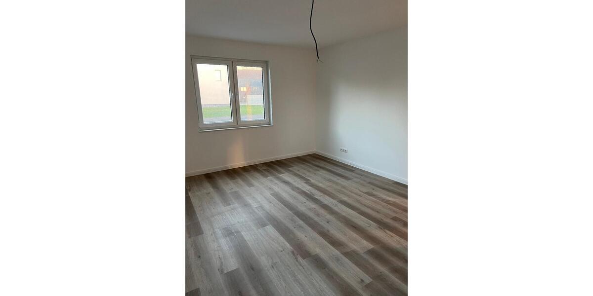 Erdgeschoßwohnung Lindhorst - 3 Zimmer, 94 m&sup2;, 320.000&euro; | Angebot:26163643