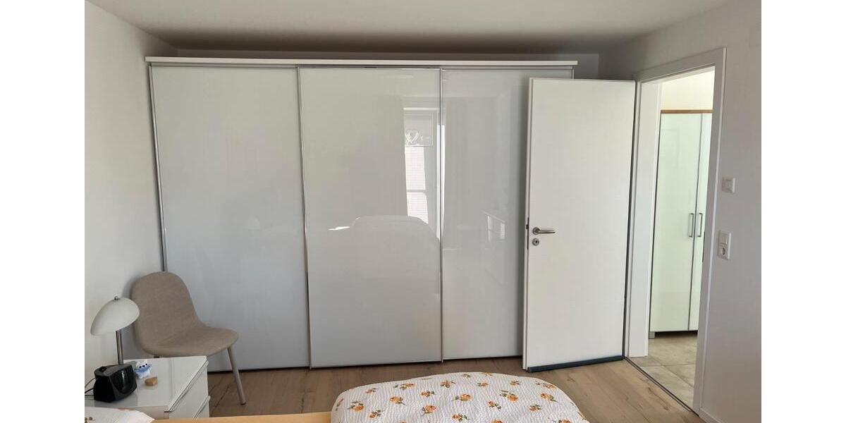 Erdgeschoßwohnung Lemgo - 3 Zimmer, 98 m&sup2;, 1.255&euro; | Angebot:26585771