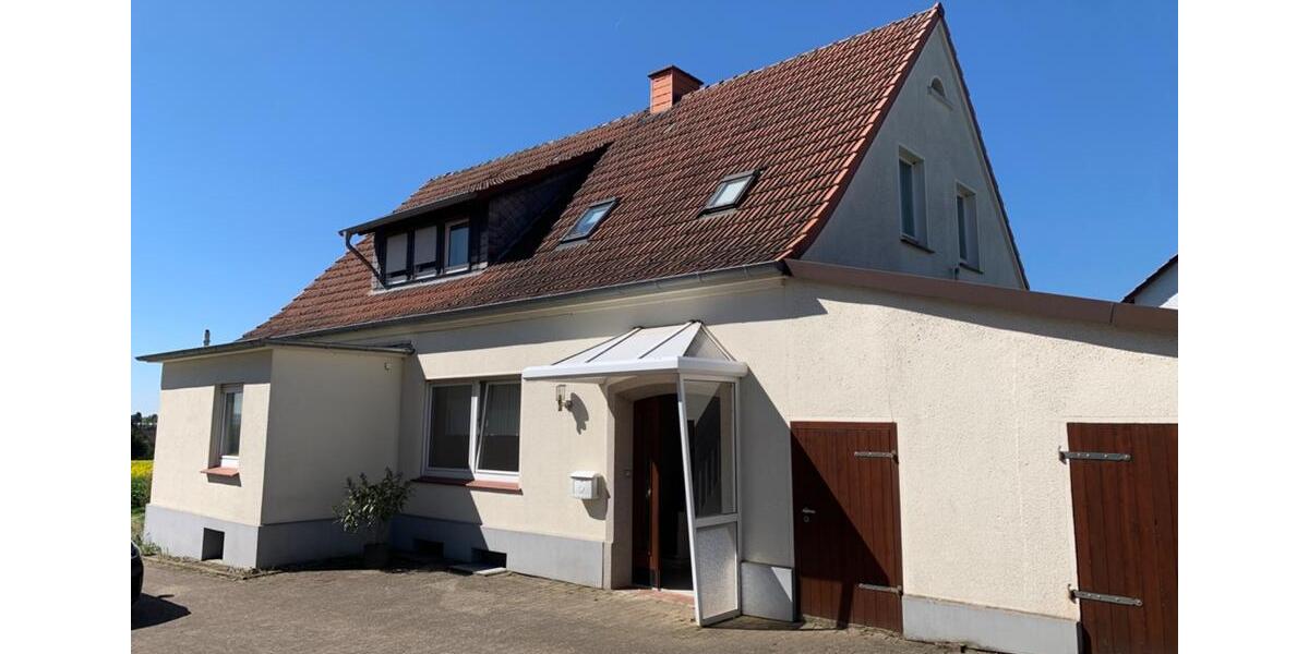Einfamilienhaus Hüllhorst - 8 Zimmer, 180 m&sup2;, 198.500&euro; | Angebot:26316422