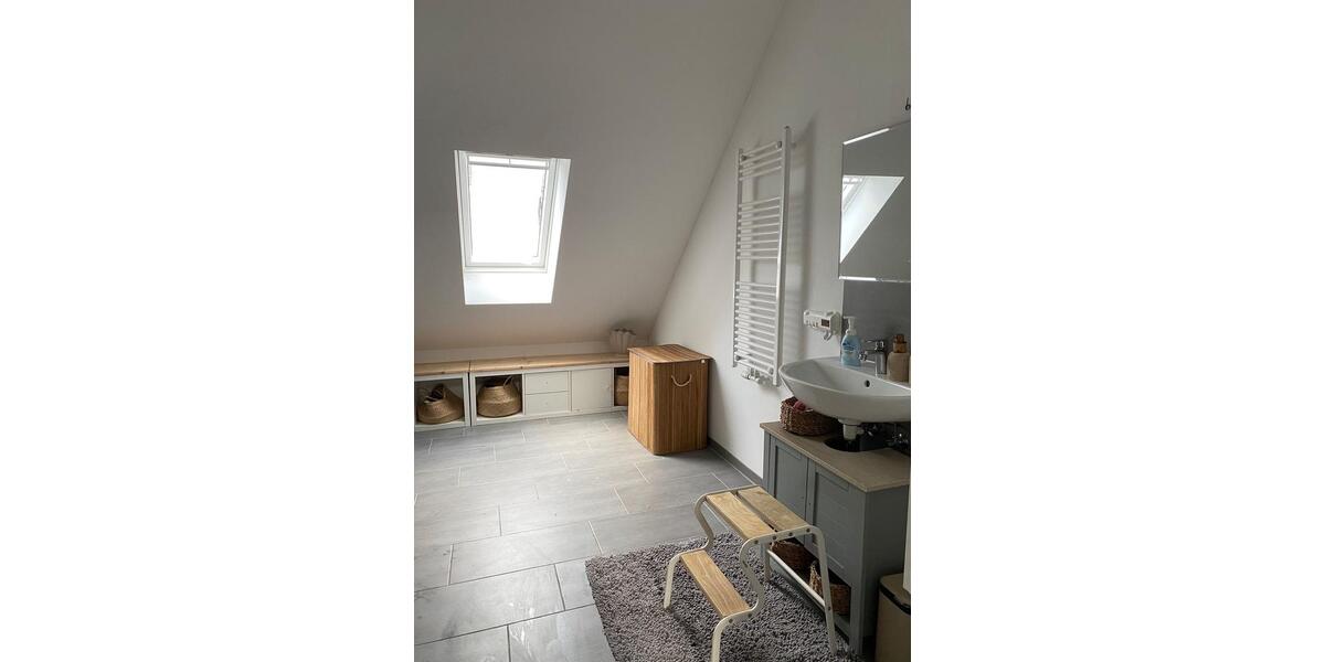 Etagenwohnung Herford - 5 Zimmer, 114 m&sup2;, 1.370&euro; | Angebot:26261256