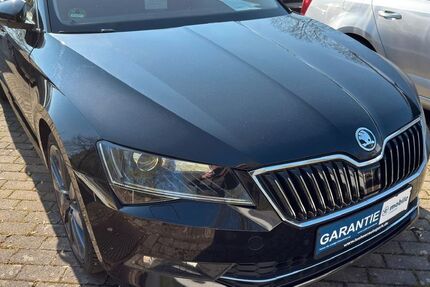 Skoda Superb 163.706 km 16.990 &euro; Löhne 32584