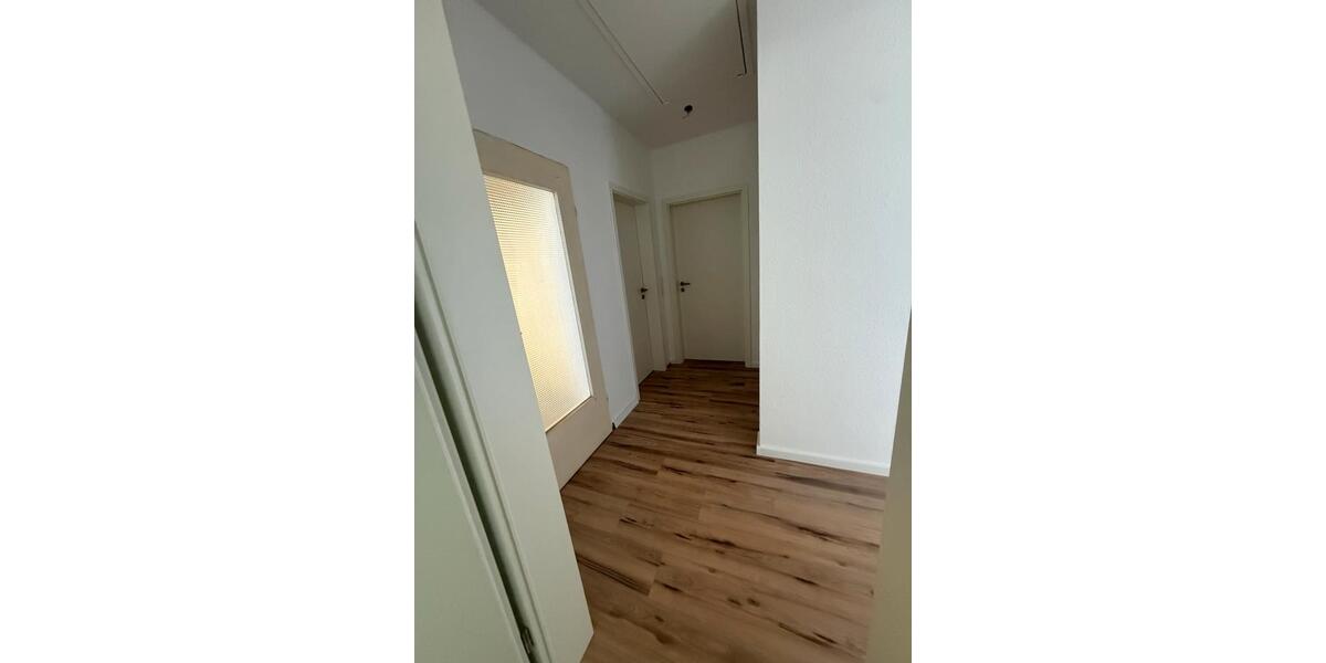 Dachgeschoßwohnung Bad Salzuflen Ehrsen-Breden - 3 Zimmer, 74 m&sup2;, 740&euro; | Angebot:25855881