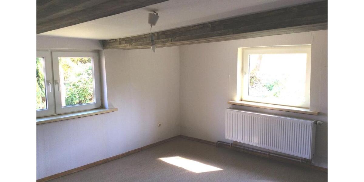 Einfamilienhaus Extertal - 10 Zimmer, 242 m&sup2;, 219.000&euro; | Angebot:26296392