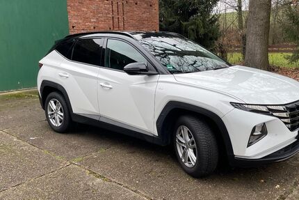 Hyundai TUCSON 20.000 km 24.900 &euro; Dörentrup 32694