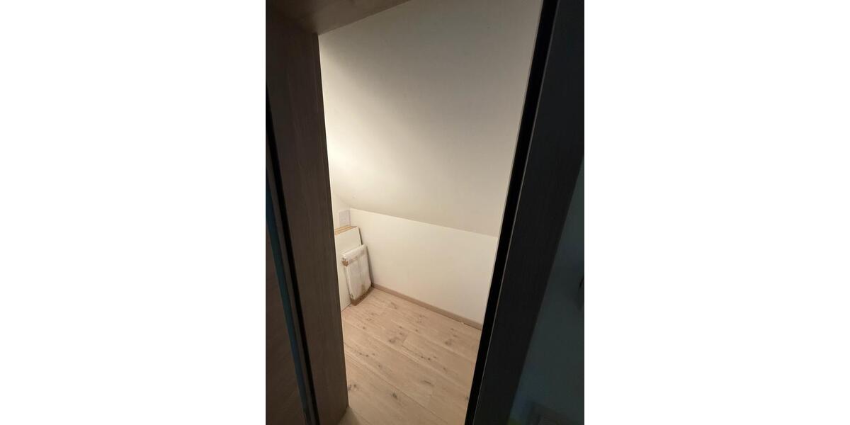 Mehrfamilienhaus, Wohnhaus Hüllhorst - 8 Zimmer, 244 m&sup2;, 1.990&euro; | Angebot:26533419