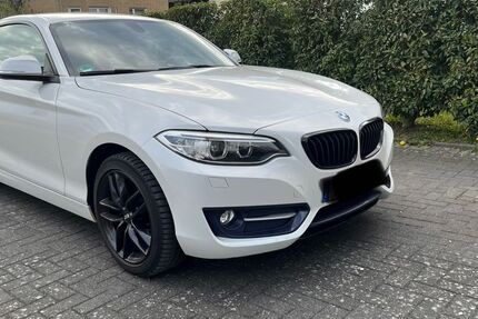 BMW 218 87.000 km 14.400 &euro; Herford 32049