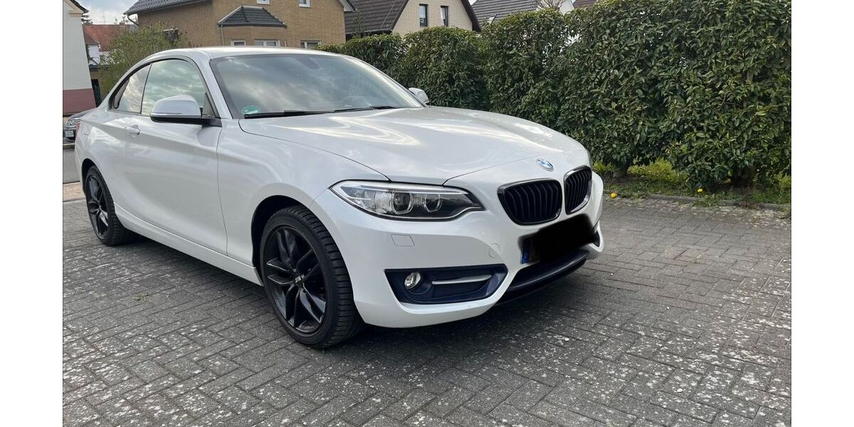 BMW 218 87.000 km 14.400 &euro; Herford 32049
